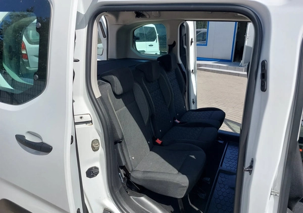 Peugeot Rifter cena 56666 przebieg: 131000, rok produkcji 2019 z Kołobrzeg małe 436